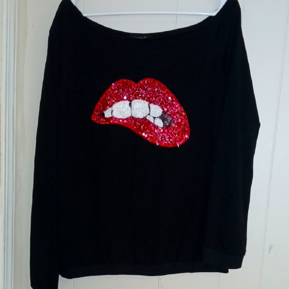 MagicMK's Black Sequin Red Lips Women's Top Size Large